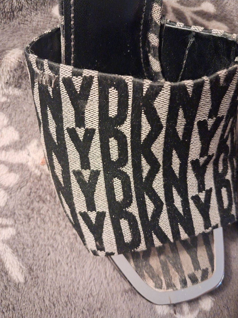DKNY Black and GREY Logo heels Size 10